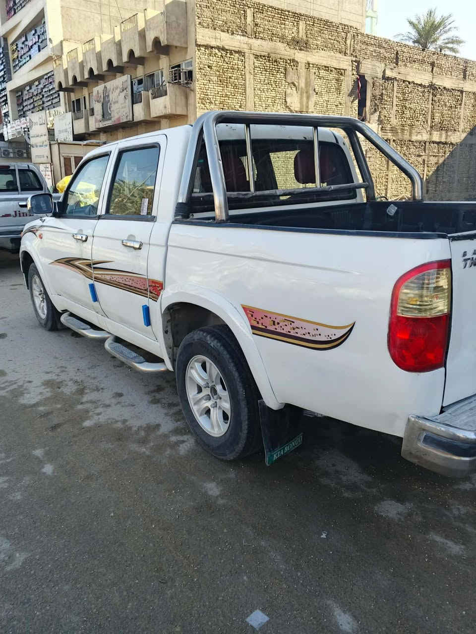 السلام عليكم بيكم شيري موديل 2012 رقم بغداد نكليزي مكينة كير مكفولات سياره جاهزة تبريد تدفئة شغالات كهربائيّات كلهة شغالة مكفولة من الضربة والخياس مكان بغداد للاتصال ***********
