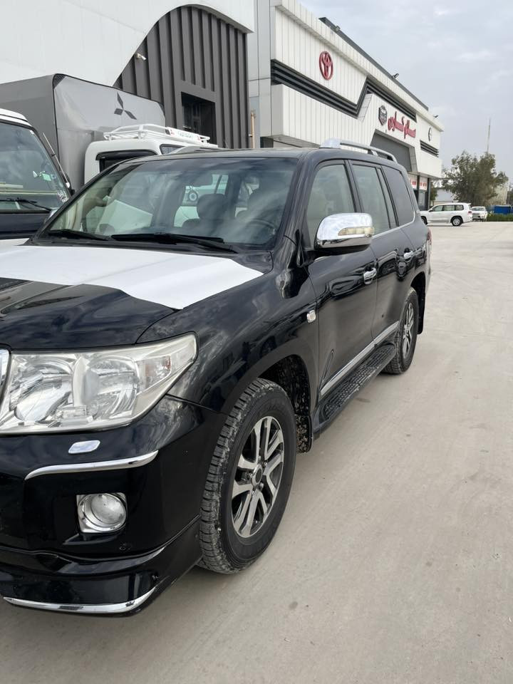 2011 موديل. رقم سليمانية مكفولة كفالة عامة سعر 325 وبيها مجال
***********
مكانها كركوك
