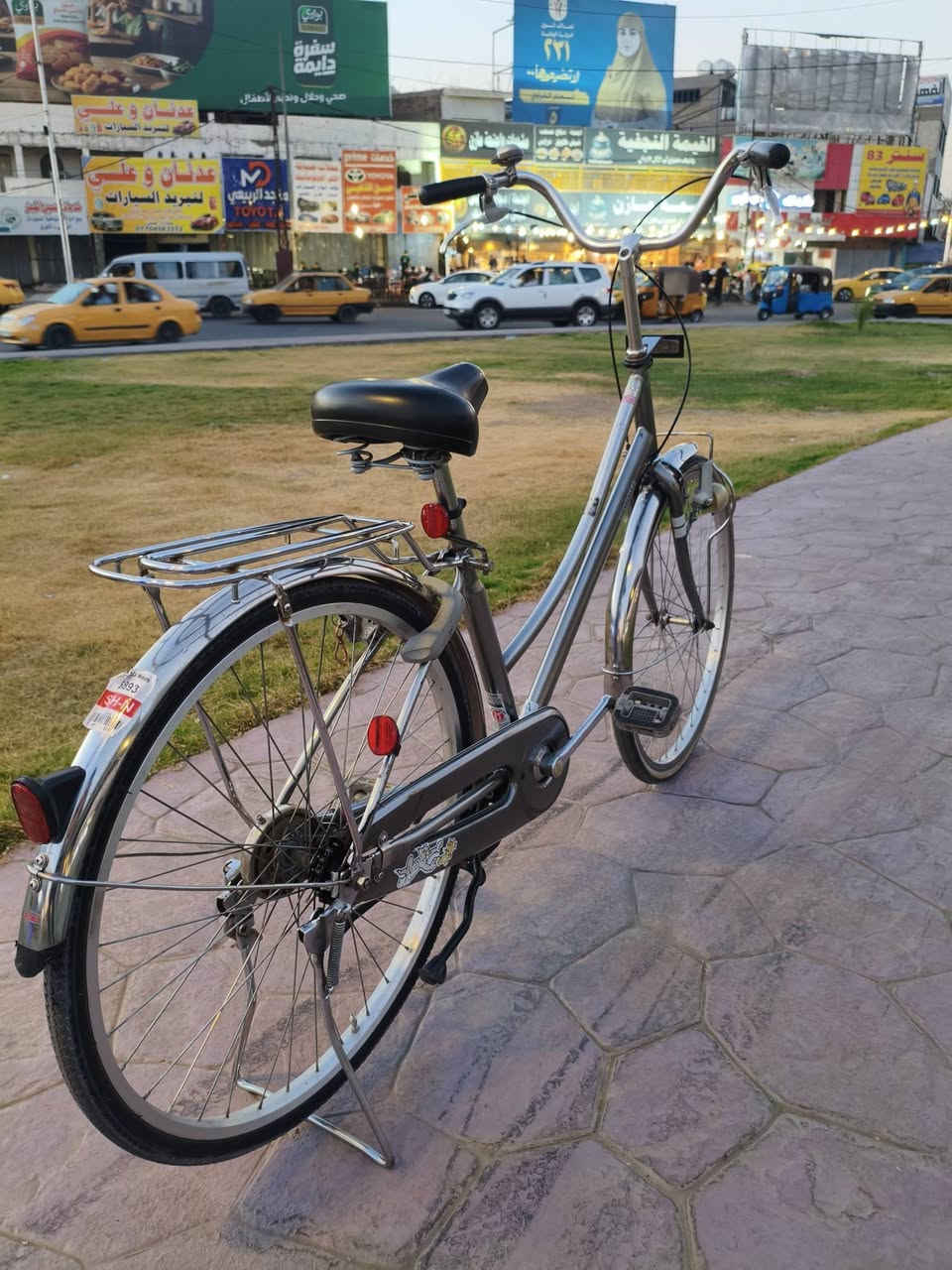 : السلام عليكم بايسكل بناتي للبيع 🚲حجم 26 لون سلفري 🩶 البايسكل ياباني 🇯🇵 خير من الله تايرات جديده+ القبق مال الصينيه موجود السعر خاص شراي تواصل وياي خاص مو شراي لا تعبني .


**إذا كنت صاحب هذا الإعلان وتريد حذفه لأي سبب، رجاءا أرسل رسالة إلى الدعم الفني**