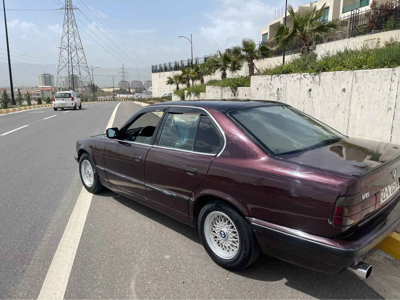 BMW.       520.        1991.  
گێرعادی 
تەبرید لەسەر سویچ 
دووجام كارەبا 
لایت ئەلقە
لایت زینۆن 
بەشەرتی گێرو مەكینە 
تەحولی و غرامە بەشەرت 
رەقەموو سەنەوی تا ٢٠٣٠ تازەیە 
دەعامی بۆ دەعامی بەشەرت 
یەك ٢٥٠ دینار مەسرەفی تیانیە بەشەرت 
سعری 53 گەڵاو معامەلەیەكی كەم 
*********** السليمانية, العراق
