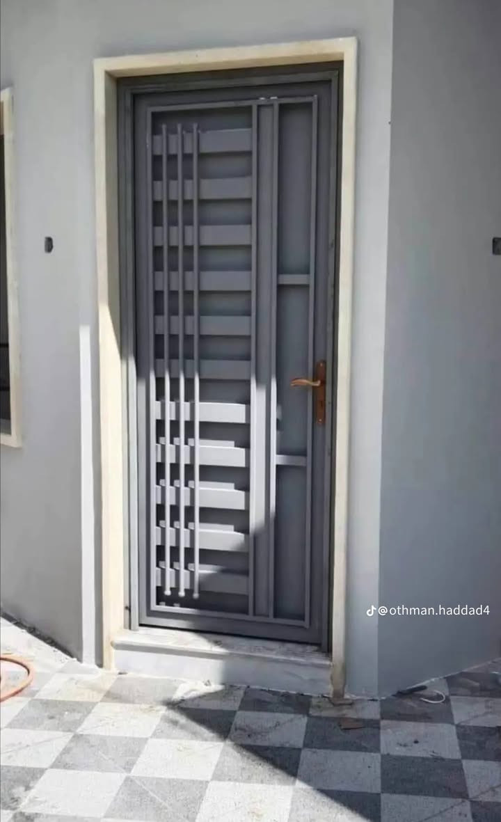 حدادة ابو كيان العامة
انواع ال ابواب والشبابيك والسقايف والمحجلات 
***********
