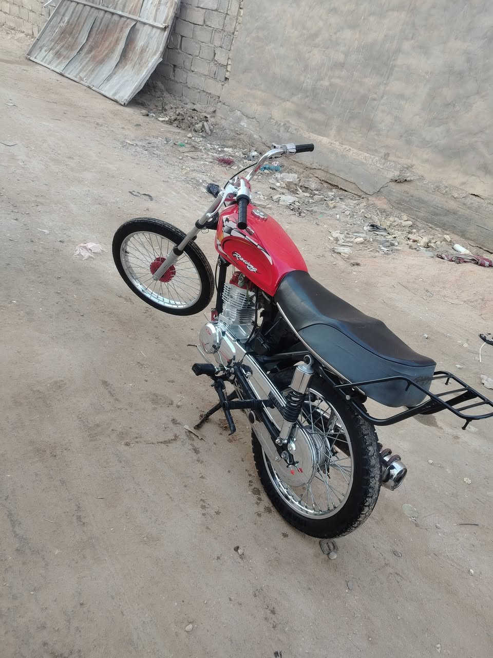 سلام عليكم دراجا ناما تيربو ستوها معمرا أوراق اسكنر مكنتها ما مفتوحا تجي وتشوفها بعنك مكان كربلاء حي المامين هاذا رقمي وتصل عليا وبيك خير وتدلل *********** السعر ٦٥٠ وبيها مجال
