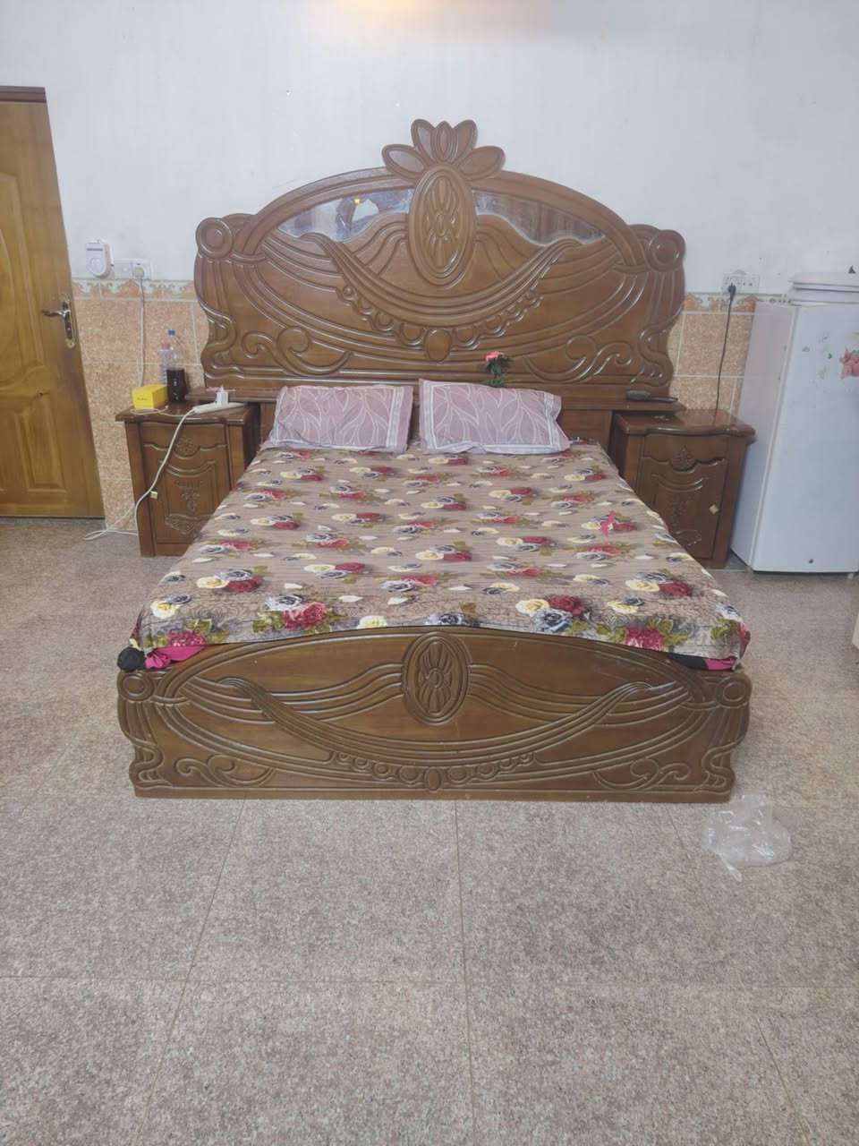 غرفه صاج ثكيله ونضيفه ٣٠٠ وبيها مجال الشراي يتفضل خاص


**إذا كنت صاحب هذا الإعلان وتريد حذفه لأي سبب، رجاءا أرسل رسالة إلى الدعم الفني**