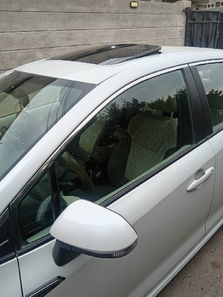 السلام عليكم
 
كورلا موديل 2024 خليجي.بانزين فقط 

فئة   GLi

محرك 1800

رقم دهوك بأسمي شرط التحويل
 هزة وفحص وسنوية جديدة 

بدون صبغ بدون تبديل 
سيارة جاهزة وجديدة 

ماشية 49000 كم وقابل لزيادة

((ضمان شركة جيهان))
 
كل صيانة مال لسيارة مسويها بلشركة 

مواصفات 
بصمة تشغيل 
بصمة ابواب 
صندوق بصمة 
انارة ترحيب 
مرايات جانبية شفط 
تنتة سقف 
تحكمات فول 

سعر  194  وبيها مجال بسيط مكان ((صلاح الدين.. تكريت)) 

ملاحضة ( السيارة مكفولة من اي رصعات او خدوش وحتى لدعاميات بلادية  ) 

اتصال/ او/ واتساب ***********
