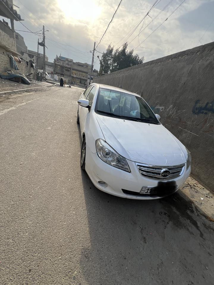 بي وايدي جي 3 كير ومحرك كولارا
صدر جديد 
مكفوله من الصبغ والضربه 
باسمنه 
تحويل ثاني يوم 
كلشي شغال بيه 
سعره 55 
المكان بغداد مدينه الصدر الحبيبه
الاستفسار اكثر ***********
