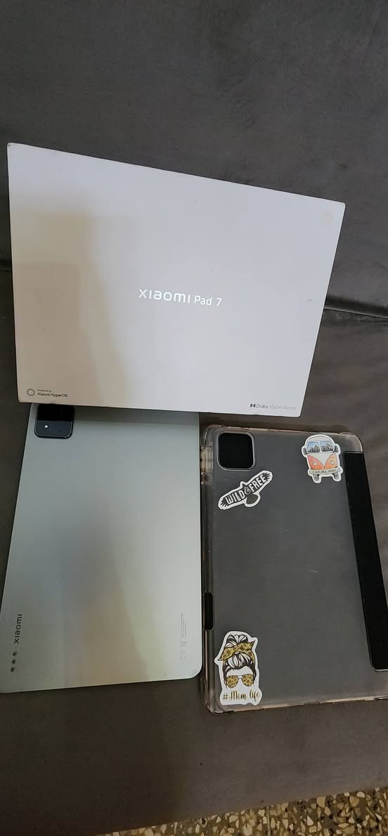 للبيع 
ايباد شاومي 7pad
البطاريه 100%
سعه تخزين 256
ما مفتوح  ولا مصلح شبه جديد 
اكو احد زوايه بسبب وكعه لا مأثر عليه بشي 
استعماله جيد جدا  
سعره. 400  قابل للتفاوض البسيط 
***********
