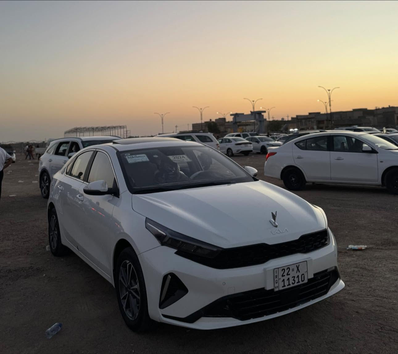 السلام عليكم.  
كيا كي ثري K3 موديل 24
تجميع الصين
فول  مواصفات

.
محرك 1500 دبل نوزل 
رقم اربيل  + تريد وكالة او تحويل 
 ماشية “ 29 الف 
 
🔴المواصفات 
✅️فتحة
✅️شاشه كامرة 
✅️تحكم ستيرن جهتين 
✅️بصمه 2 أبواب و بصمه تشغيل
✅️شاحن تايب سي شحن سريع 
✅️كير طياره 
✅️شاشه بالكير
✅️لايت لد زينون 3 عدسات متحركة + الخلفي هم لد متصل 

✅ أشاير لكزس️ متحركة 
✅المري الجانبية بيها ️اشاير + هيترات 
✅️صندوك ذكي بصمة ( يفتح عند الاقتراب )
✅️سايد بريك بصمة
✅️أوتو هولد (auto hold)
✅️درايف مود 4 وضعيات
✅️(sport+eco+smart+comfort)
شاشة عداد دجتل 
وبيها بعد مواصفات 

السيارة كفاله عامه ما عدا ملاحضات بسيطه كلش

للأستفسار اكثر التواصل على وتساب
***********
مكان السياره البصرة. كرمت علي . سكن المطار📍

