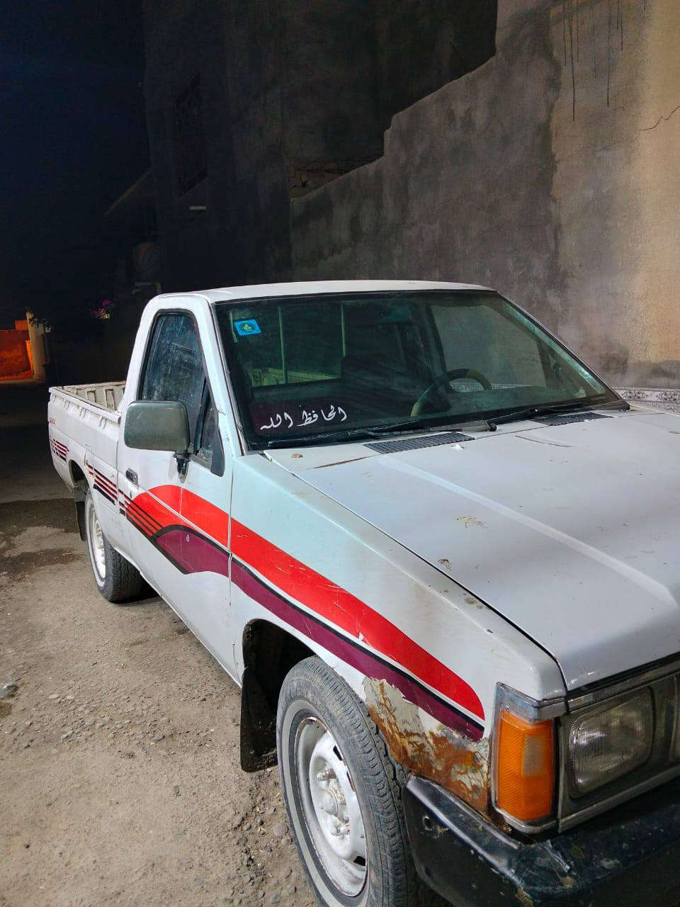 السلام عليكم/بيكم نيسان تك قماره موديل 1991
رقم كربلاء حمل سنويه لغايه 2030 رقم جديد هزه جديده
السياره كهربائيات شغاله كلشي شغال 
مكينه نيسان 2400 بلاد
                   / العنوان البصره قضاء المدينه/
اتصل وتدلل / ***********
السعر 37 ورقه وبيه مجال
