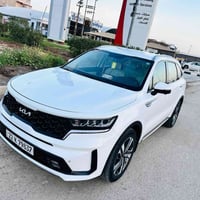 سورنتو ٢٠٢٣ • ٧ راكب • جلد وتدفئة