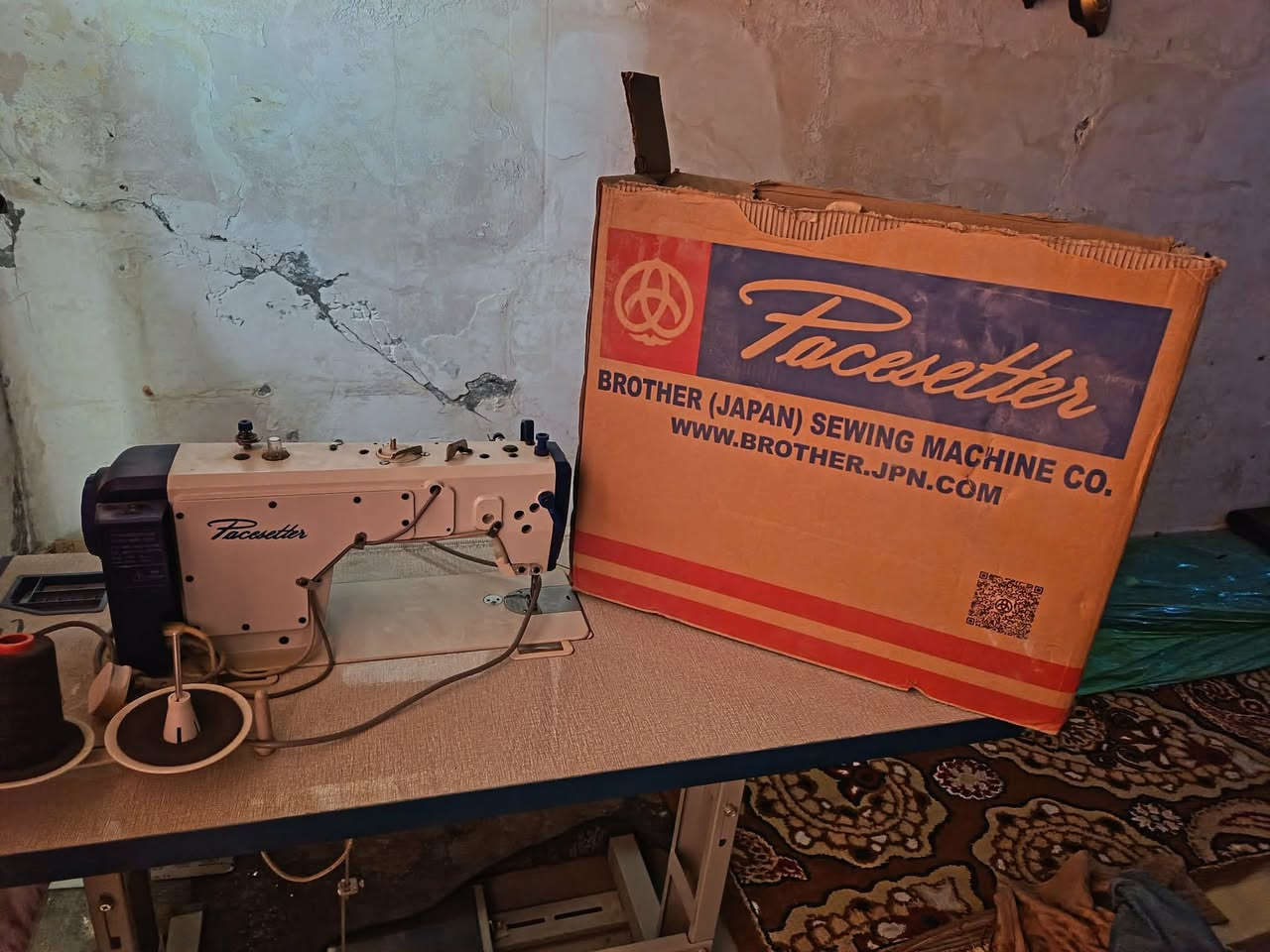 المكينه الجديده ب٢٥٠ قفله 
والمكينه القديمه نهايتها ب٥٥ قفله
والمرؤحه يرادلها فقط بطاريات سعرها بب٢٥ 
والميز بلازمه ب٤٠ 
والجربايه الحلقه الي تربط الجربايه طاكه لازم تلحم ٣٥نهايته
المبرده شغاله وجروخ بيها ب٦٠ الشراي فقط يراسلني
والغساله شغاله مابيها اي ضرر السعر ٧٠ 
العنوان ديوانيه فلكة العلماء شارع الوكفه


**إذا كنت صاحب هذا الإعلان وتريد حذفه لأي سبب، رجاءا أرسل رسالة إلى الدعم الفني**