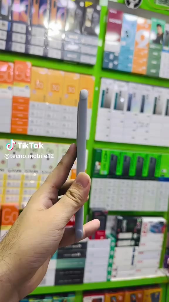 تكنو سبارك 40 برو   جهاز غني عن تعريق 
مستخدم 15 يوم فقط 
ملحقات كامله 
ذاكره 256/16
 ببجي 90 فريم 
شاشه 144 هرتز اضائه تفاعليه بل كامرات 
اضائه تفاعليه بشاشه 
جهاز قوي بشكل سعر 230 وبي مجال 
مكاني فلوجه بيع مستعجل 
كامرات فول من سوني


**إذا كنت صاحب هذا الإعلان وتريد حذفه لأي سبب، رجاءا أرسل رسالة إلى الدعم الفني**