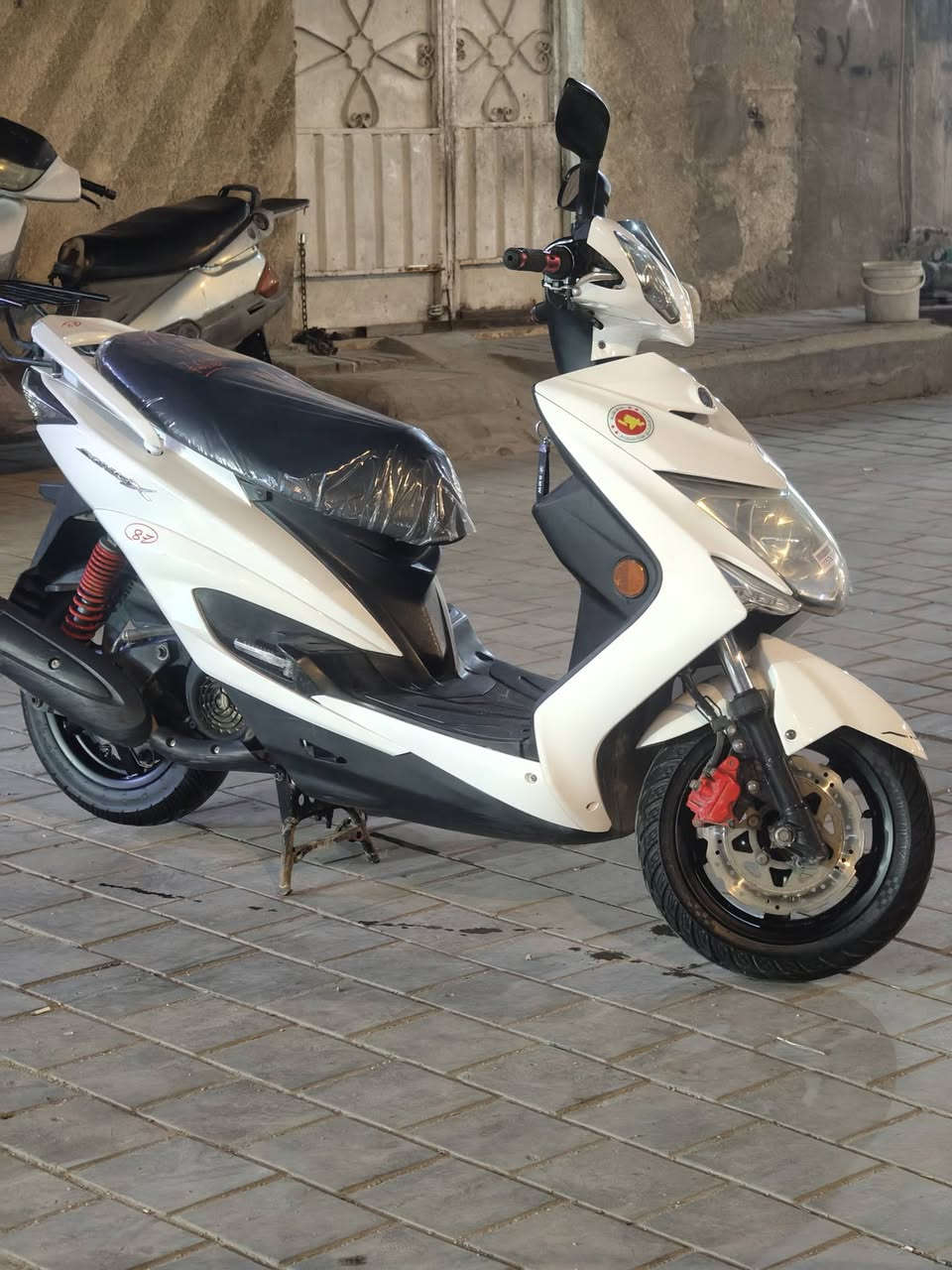 سلام عليكم 🫡 
دراجه اللبيع 
دراجه  جديده سكنس لد ياباني  
شلعه معدل   كهربايات كلهه شغله 
قرب مطعم ليمونه  اللستفسار  📞***********
