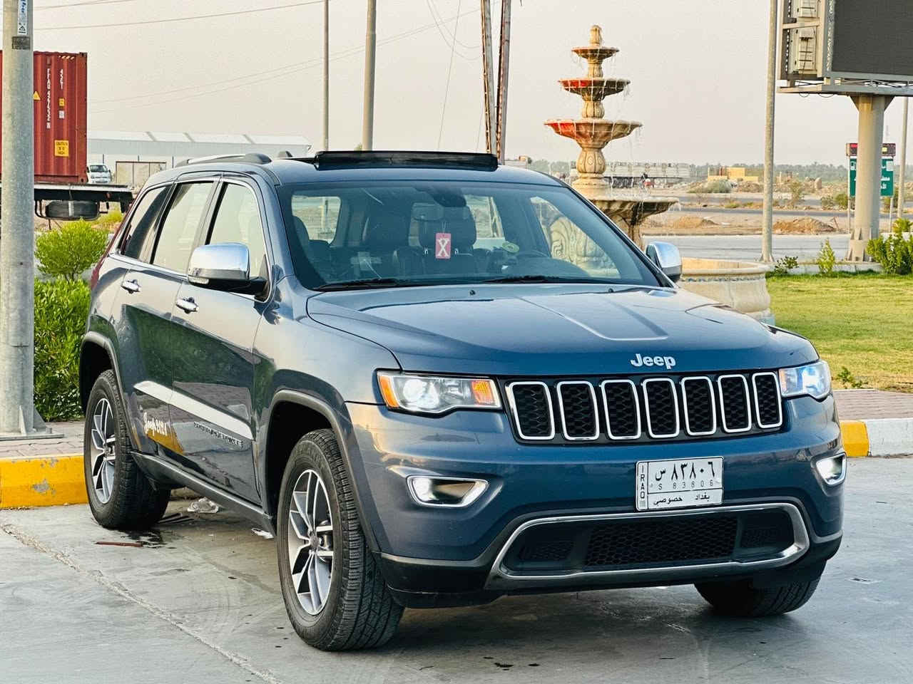 السلام عليكم
جيب لمتدد

موديل 2021 فئة لمتد

رقم بغداد باسمي انكليزي

المواصفات 

- محرك 6 سلندر 3600 بحاله جيده گير جديد 

- صدر امامي خلفي جديد 

- لد امامي

- بانوراما

- حساس خلفي

- كاميرا خلفيه بلاد

- جنطه شفط كهرباء

- اشاير بالمري

- شفتات بالاستيرن

-استيرن كهرباء

- تدفئه بالاستيرن

- شاشه بلاديه

- كشات جلد

- تدفئة تبريد بالكشنات

- الكشنات الاماميه كهرباء

-كشن السائق حفظ ميموري

- الكشنات الخلفيه تدفئة

- تدفئه تبريد فول

- دمام خلفي بالصندوق

- مخرج كهرباء

- المري تعتيم للضوء

- اوتو ستوب ( توقف ذاتي )

ماشيه 55 
السعر 255 وبيه مجال قليل مكان سياره صويره


**إذا كنت صاحب هذا الإعلان وتريد حذفه لأي سبب، رجاءا أرسل رسالة إلى الدعم الفني**