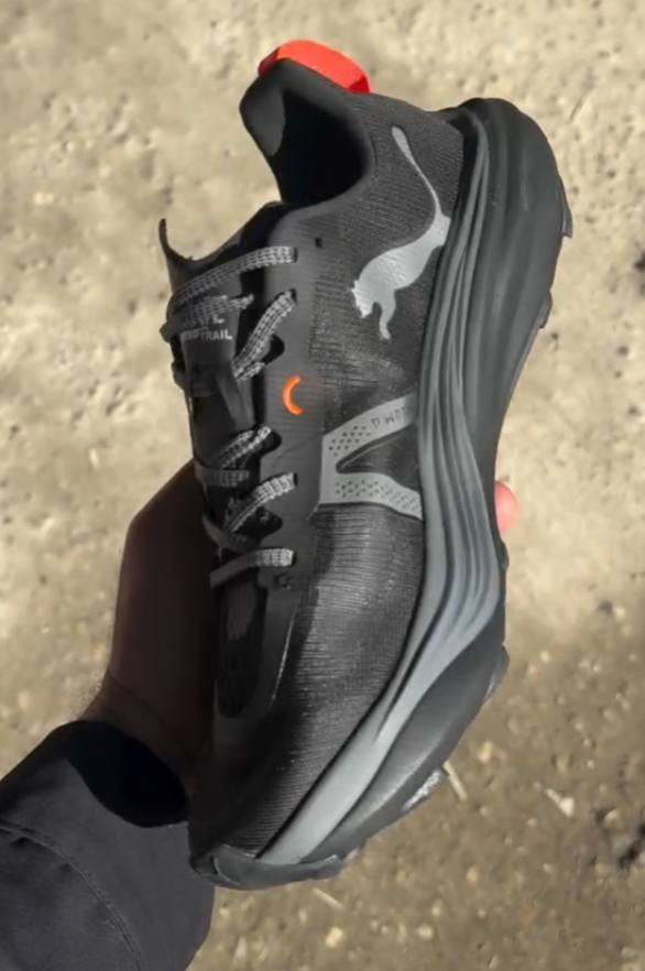 بوما 

43
27 سم
قطعه خفيفة الوزن ومريحة بلبس 
توصيل فقط


**إذا كنت صاحب هذا الإعلان وتريد حذفه لأي سبب، رجاءا أرسل رسالة إلى الدعم الفني**