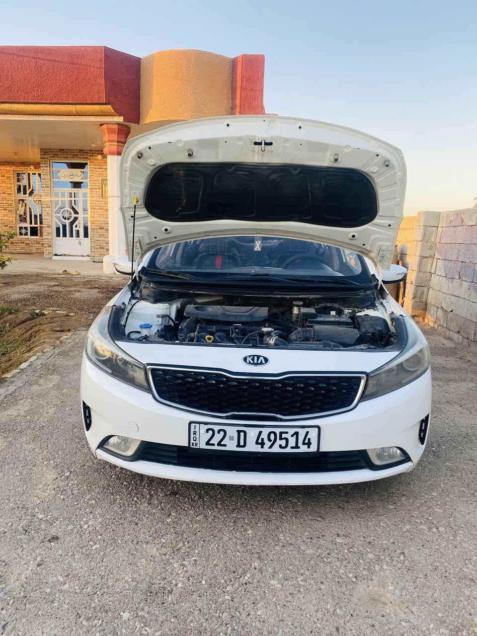 سيراتو 2017 رقم اربيل كفالة عامه 
بيه ملاحظات شويه كير محرك شاصي كفالة عامه  ماشيه 117 الف حقيقي سبير ما نازل 
تبريد ثلج تخم تايرات صدر جديد  
مكان واسط صويرة اتصل ***********
