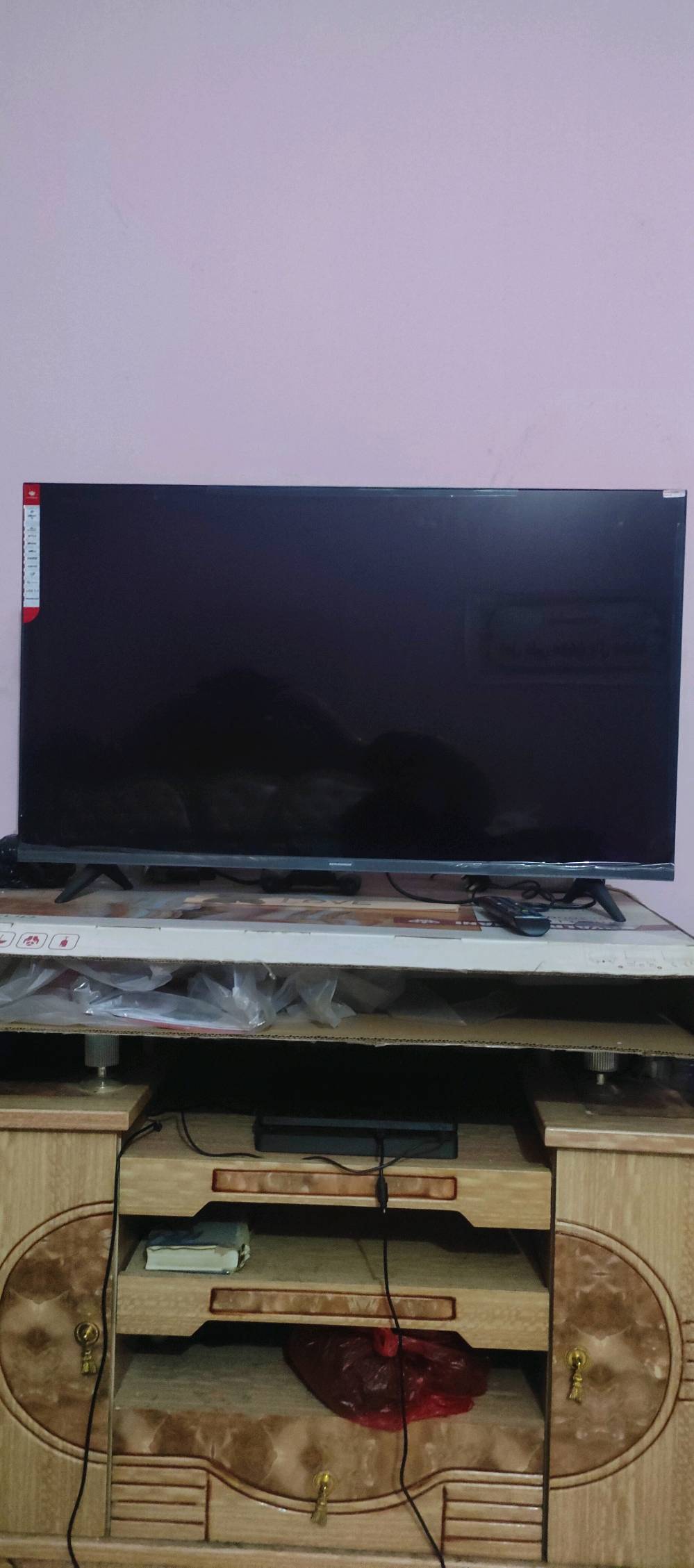 شاشة بلازما 43 بوصة  4k السعر 420 ألف وبيها مجال
العنوان البصرة 
التواصل واتساب 
***********