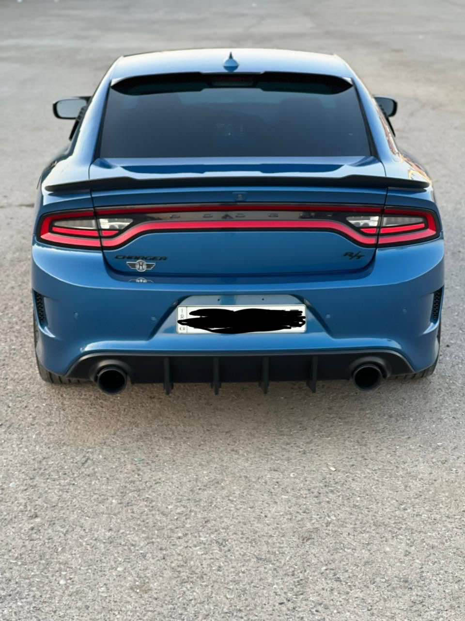 .للبيع جارجر RT هيمي 

.أللون البحري 🔵 . 2021

..المواصفات..

موديل 2021.

.حساسات  خلفيه.

. السياره رقم أربيل وبيهه كتاب تضليل لحد شهر ال7 بهاي السنه

.شاشه جبيره.

.كامره خلفيه.

.بلوجكترات أماميه.

.كرسي السائق كهربائي. 
. ساون سستم Albina.

. تدفئه كراسيه أماميه.
 
. تشغيل عن بعد . عليها لدات داخليه الوان

. حجم المكينه 5700 RT هيمي.

.المسافه المقطوعه 50 الف 

.حجم الويل 20. 

.السياره مكفوله مابيها حادث. فقط قطعه وحده سرقه جاملغ ايسر

.السياره خير من الله كلشي مناقصها 

أمداريها كلش من كل النواحي بانزين شرط سوبر  .

.السيارة بأسمي تحويل مباشر.

.للتواصل ***********

العنوان :البصره البصرة, العراق
