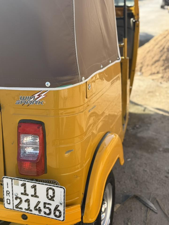 تكتك 20شهر/12 كفاله عامه رقم وسنويه تحويله ثاني يوم قطرت صبغ مابيه دوس بلاديه مكينه جديده رقم انكليزي تخم تاير جبلي جديد مكاني الشعب شراي خابر 
***********
