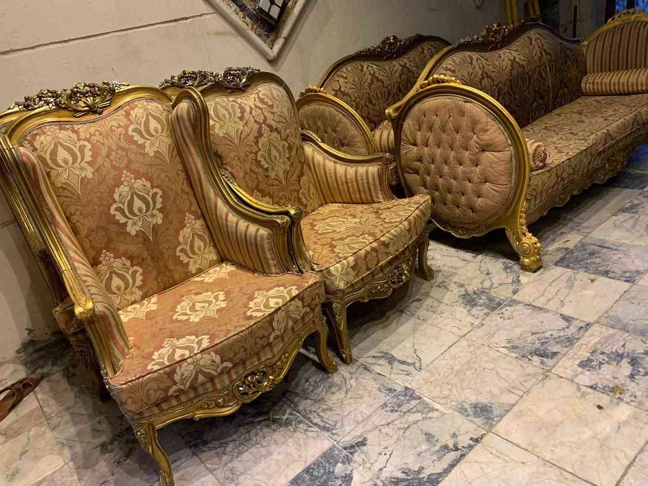 السلام عليكم تخم زان مصري دمياطي10مقاعد ويا فاترينا صاج عراقي تسكام للاستفسار*********** البياع حي التراث بغداد, العراق
