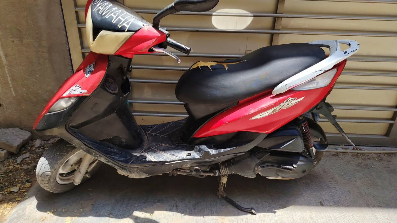ثعلب جاهزه وماناقصها برغي سلف هندر باتري كهربائيات شغل واطلع ب٤٠٠ قفل شراي اتصل واتساب ادزلك موقع تعال اقل مابيع اعذرني ولاتعب نفسك بغداد حي القاهره *********** واتساب
