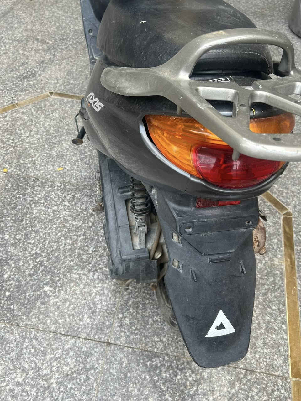 دراجة لكزز جديده قبل ايام مشتريهه حاويه من المحل شرط الفحص سعرهه مليون و١٠٠ ناصريه حي الفداء


**إذا كنت صاحب هذا الإعلان وتريد حذفه لأي سبب، رجاءا أرسل رسالة إلى الدعم الفني**