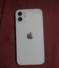 ايفون ١٢ عادي • شاشة مبدلة • بطارية