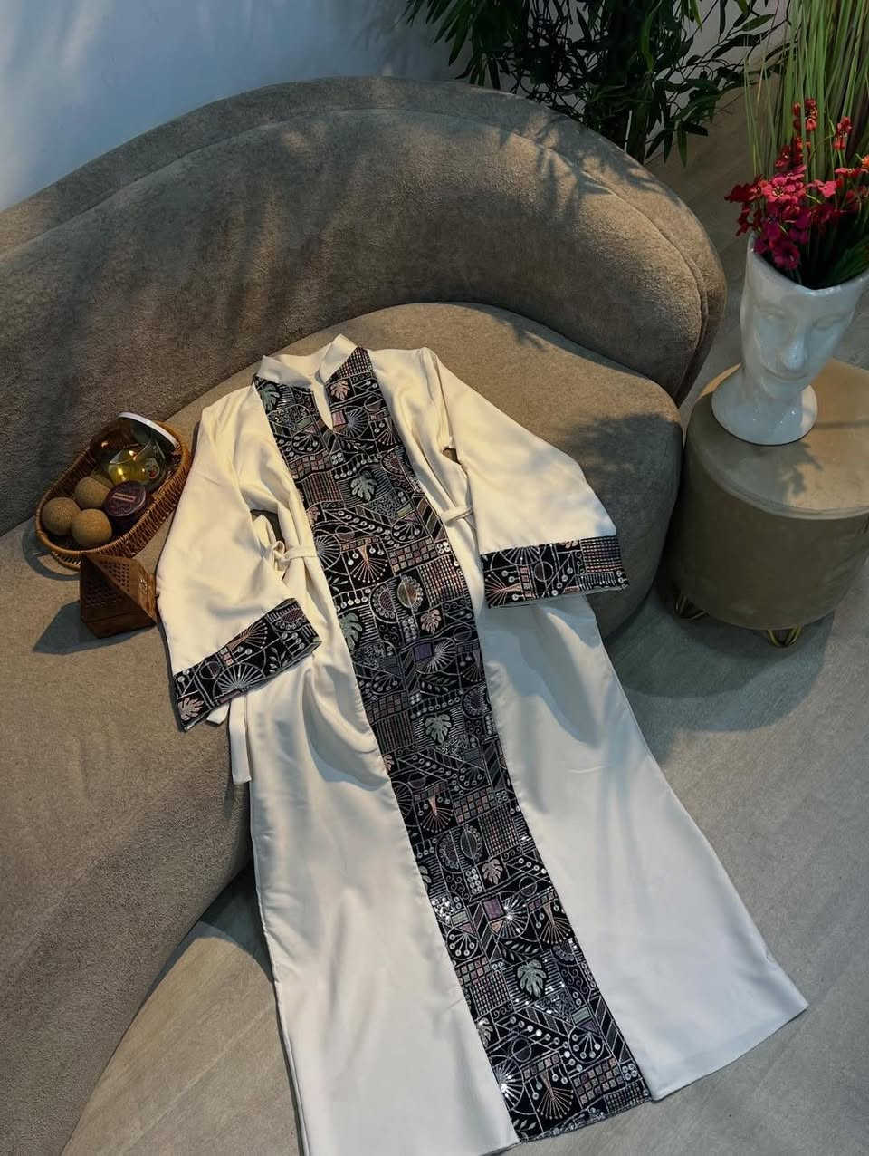 بّـسًـمِ آلَلَهِ آلَرَحًـمِـن آلُرحٍيَم 🌹🍃

أللهم أرزقنا رزقًا حلالا طيبا مبارك فيه ولا تجعلنا نحتاج لغيرك 🤲 🤍
ـــــــــــــــــــــــــــــــــــــــــــــ
لل جمال عنوان 🫰🏻🎓🍂

اونسكم بل موديلات الحلوه 🤓✨

حيل نازك بل لبس 

خامه دابل   كوالتي عالي   
         
القياسات 38-40-42-44-46-48
كل هاذ الجمال
السعر 28


**إذا كنت صاحب هذا الإعلان وتريد حذفه لأي سبب، رجاءا أرسل رسالة إلى الدعم الفني**