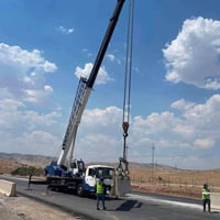 هذا الكرين للبيع تحويل وكاله بشرط الوزن ۲٥ طن 07504503193سعر خاص