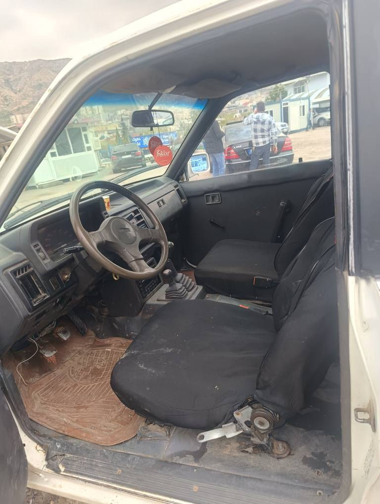 مازدا تک و نیڤ مودیل ١٩٩١ سعر ٣٧ ورقە مجال
مکینە بەخ گێر مکینە دبل اکسن شرط 
بێ دعم و بێ صبغ تحویل غرامە شرط 
٢٠٠ هزار غرامە یێل سەر دێ ژبەر سعرێ
 هێنەخار جھ دهوک ت *********** دهوك, العراق
