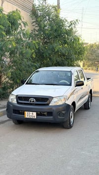 هايلوكس • ٢٠١٠ • ٦٦٠٠٠ كم