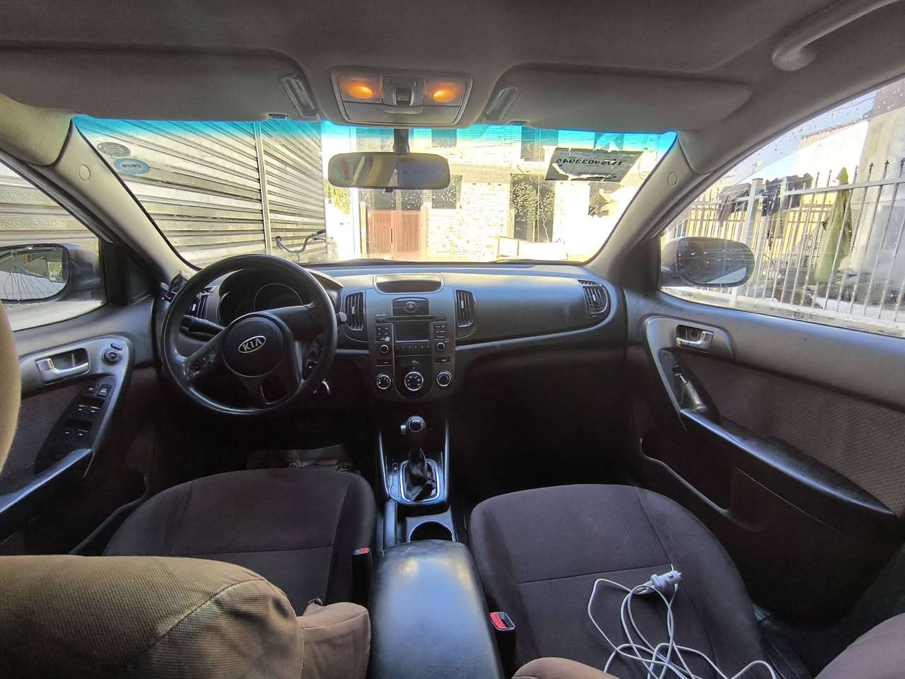 سلام عليكم سيراتو موديل ٢٠١١للبيع تبريد شغال تفئة شغالة فول مواصفات تنتة تحكم ستيرن تخم تاير جديد خليجي بدون ضربة نضربت هنا بس جاملغ ايسر مبدل سيارة جاهزة من كل نواحي محرك خير من الله سعر ٩٥رقم هاتف ***********
