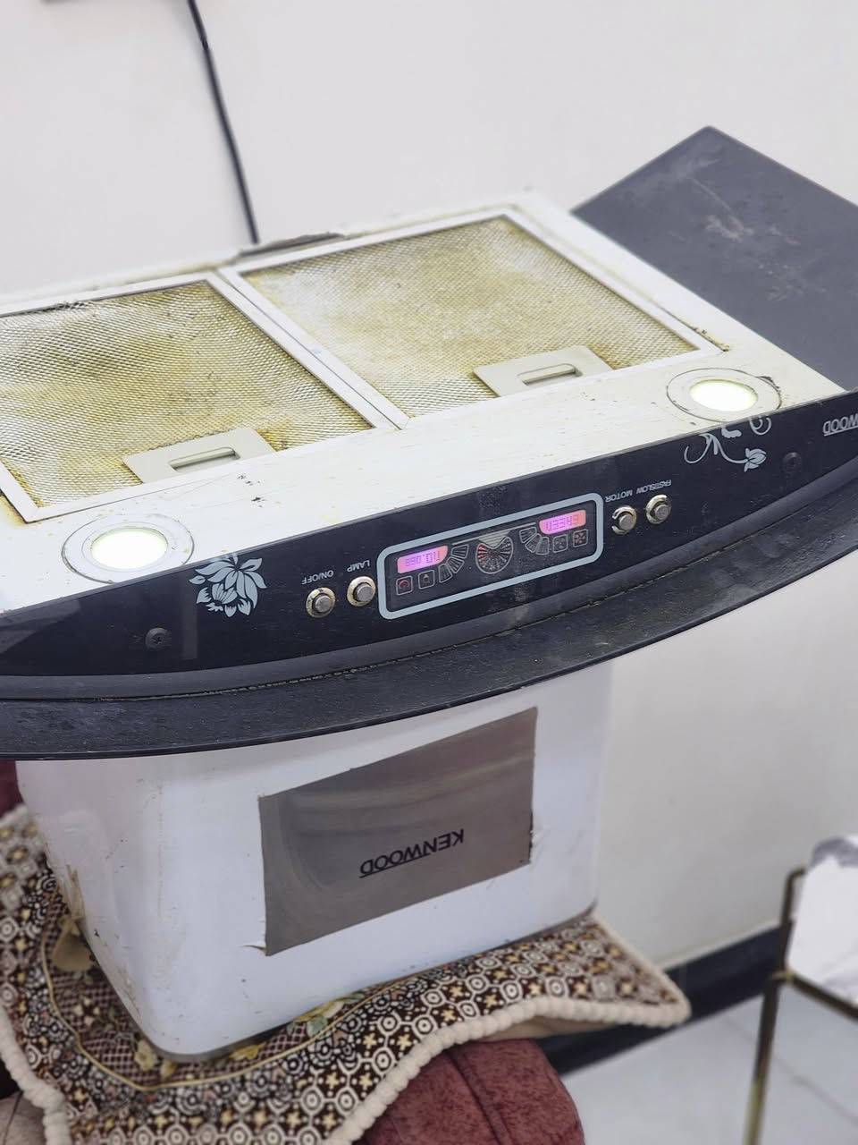 ساحبة (مرشحة) مطبخ شركة Kenwood
لوحة تحكم رقمية: تحتوي على شاشة صغيرة تعرض السرعة أو الحالة.
​أزرار للتحكم: (مصباح، تشغيل/إيقاف، وسرعات المطور).
السعر 50
بغداد الامين الثانية


**إذا كنت صاحب هذا الإعلان وتريد حذفه لأي سبب، رجاءا أرسل رسالة إلى الدعم الفني**