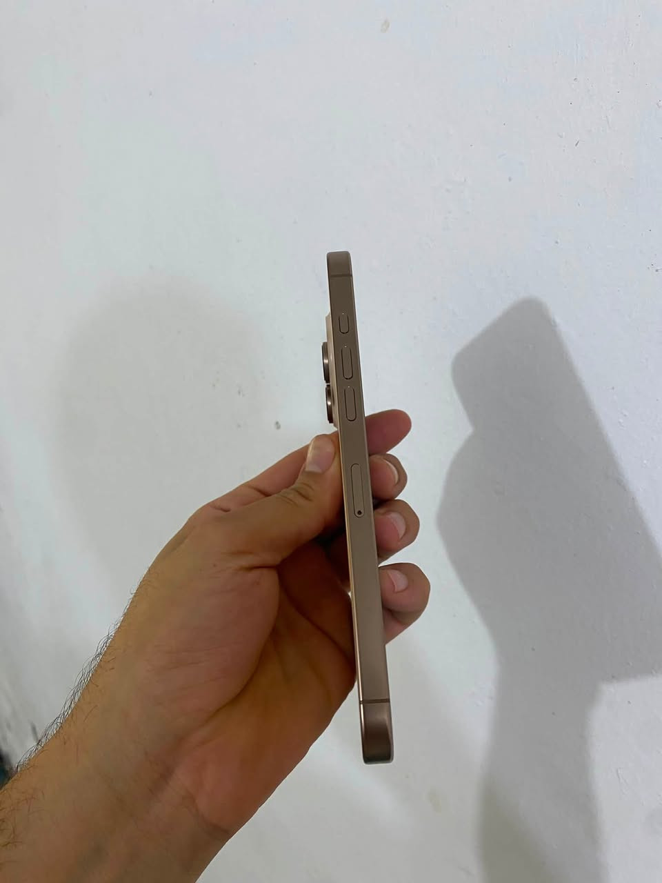 السلام عليكم ١٦ برو ماكس بطاريه ٩٣٪؜ جهاز زلغ ما بي كلش جديد كارتونته موجوده مكاني المشتل مليون ٣٢٥ للتواصل 
***********
