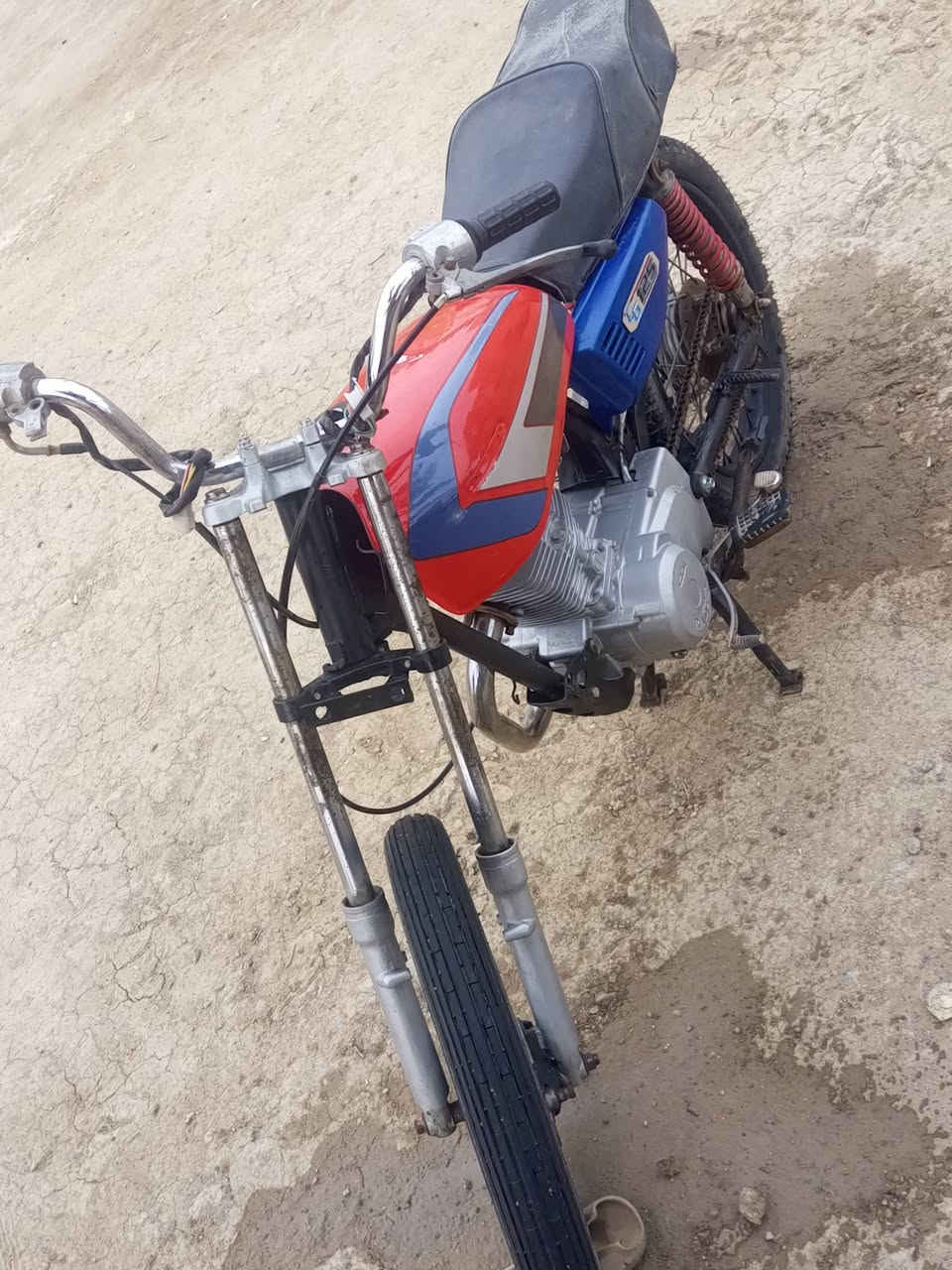 سلام عليكم دراجه للبيع كلك مكاني قضاء النصر 
شراي بيه خير ويدلل سعره 325 قفل


**إذا كنت صاحب هذا الإعلان وتريد حذفه لأي سبب، رجاءا أرسل رسالة إلى الدعم الفني**