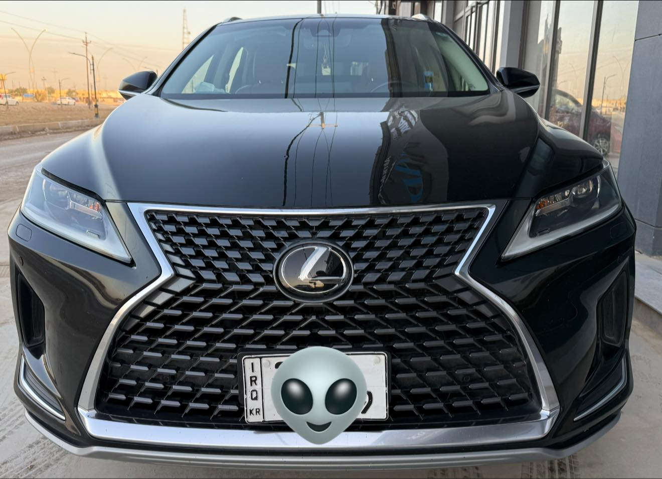 لكزس RXكندي كلين تايتل كفاله عامه من كلشي موديل ٢٠٢١ داخل قرميدي سيارة وضع الوكاله و كل صيانتها بالوكاله شرط من اجدد خواتها ماشيه (٦٦)الف Mرقم اربيل هزه وبراد ورقم كله جديد شرط التحويل 
السعر ٣٣٥ ورقه وماكو بهيج سعر بالنسبه لخواتها للاتصال ***********
