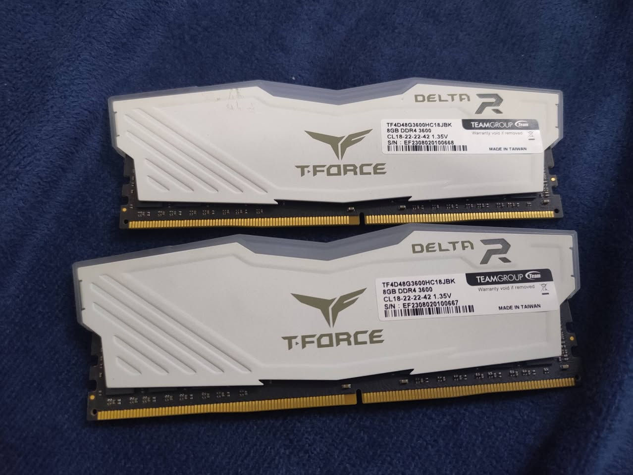 السلام عليكم
RAM 16GB 8*2 
3600 MTS RGB
السعر 120 الف قفل شباب
مكاني موصل وعندي توصيل


**إذا كنت صاحب هذا الإعلان وتريد حذفه لأي سبب، رجاءا أرسل رسالة إلى الدعم الفني**