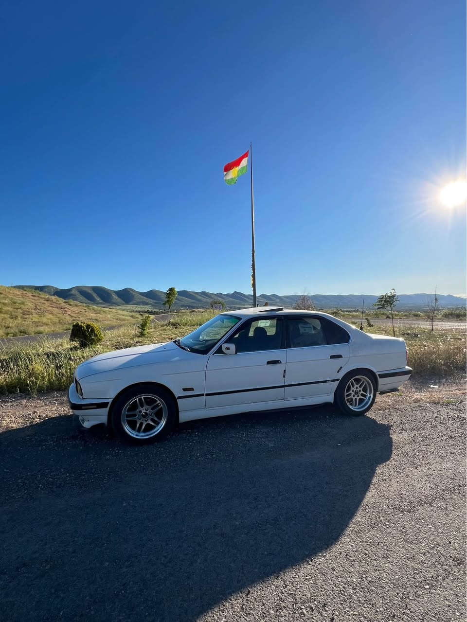 Bmw1992گيرتوماتيك  ماكينه ٥٢٥  سلايت بي دعم بي سبغ كوشن جلد ماكينه گير شه رت هه مي شه رت غورامه سه ر نينه سياره باقزه بي عيب  سياره تايره جديد ويل م  سعر ٧٥ و مجال  رقم *********** دهوك, العراق
