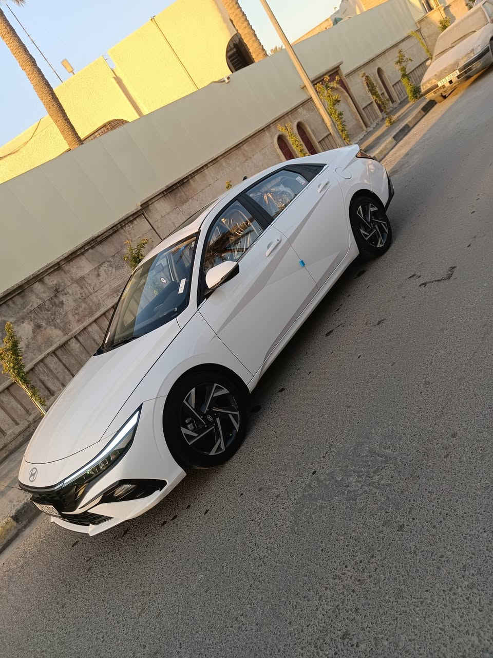 السلام عليكم من رخصت الادمن النترا تجميع الصين موديل 2023 مكفولة كفالة عامة رقم بغداد دولي بأسمي تحويل مباشر ماشية 26
فول السيارة واحد. على. واحد
مواصفات السيارة 
فتحة سقف 
 بصمة ابواب وبصمة تشغيل
وياكل 17
اشاير بل المري
لايت لد
  حساس امامي خلفي 
شاشة كامرة اصلية مري شفط
لا يت 3عدسات
كشنات جلد 
كير. طيارة
تبريد خلفي 
تحكم ستيرن
كروز سرعة
مكينة 1500دبل نوزل 
السيارة بعدة جديدة كلش 
سعر السيارة 137وبية مجال للشراي مكان السيارة بغداد الأعظمية رقمي للتواصل***********
