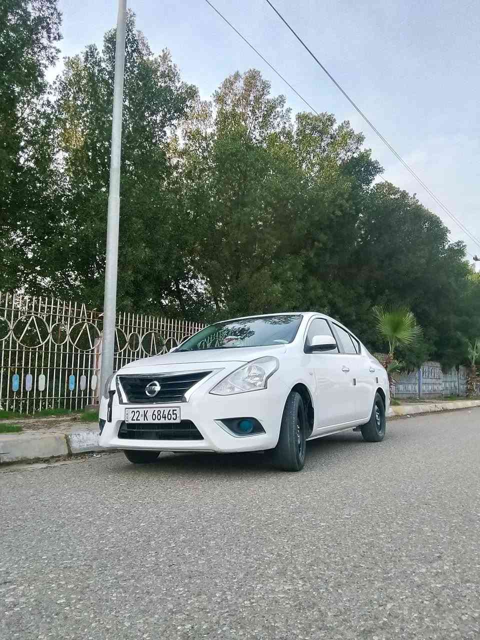 السلام عليكم نيسان صني موديل 22 رقم اربيل سنويه جديده هزه جديده السياره جاهزه ماتصرف عليهه ربع السيارة نضيفة ومالت بيت بليته زركة ضرر السيارة جامرلغ السكن تعديل ع بارد بدون تبديل تخم تايرات جديده باتري جديد السيارة ماشية 38 ميل وتجي شوف السيارة السيارة احلى من الصور السعر 122 وبيه مجال  كابون بانزين بيه تحويل ثاني يوم الرقم *********** مكاني كركوك
