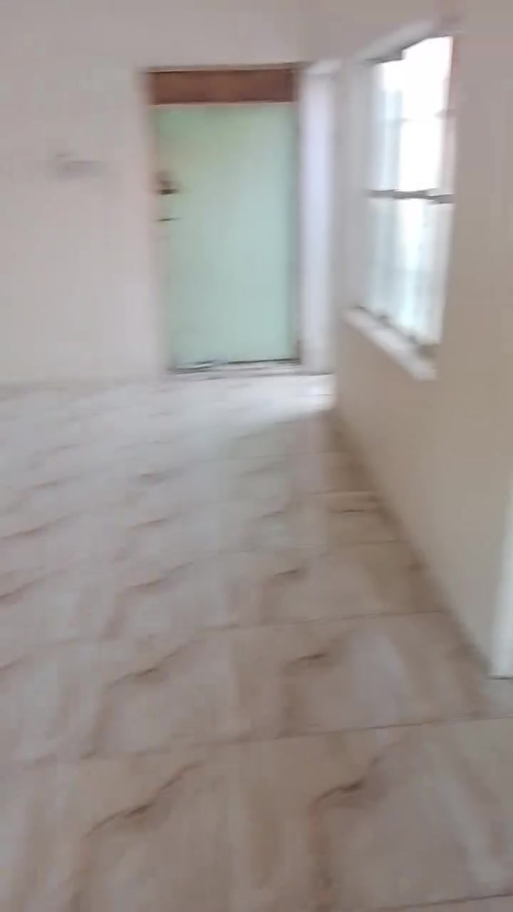 بيت قرب مدينه العاب سندباد غرفتين مطبخ صاله حمام خارجي درج خارجي بيت قاط ثاني  تواصل علا واتساب ***********
