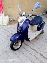 دراجة كلاسك ياباني اوراق  كاملة كهربائيات كلها شغاله نكرة سلف  السعر35...