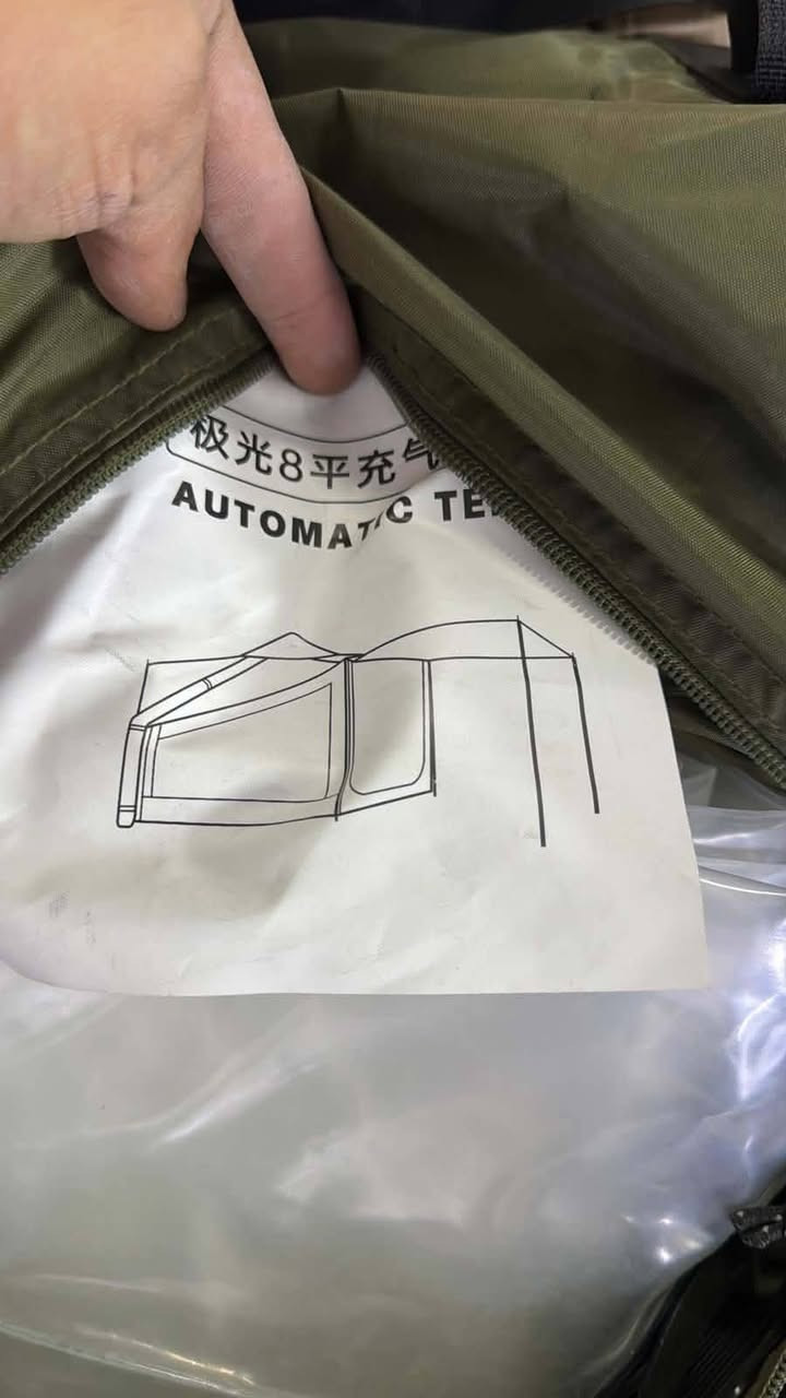 خيمه نفخ بهذا الشكل عملاق عل اول تم ١٥٠ الف (بيها زرف صغير داخلي ومصلح )
***********
