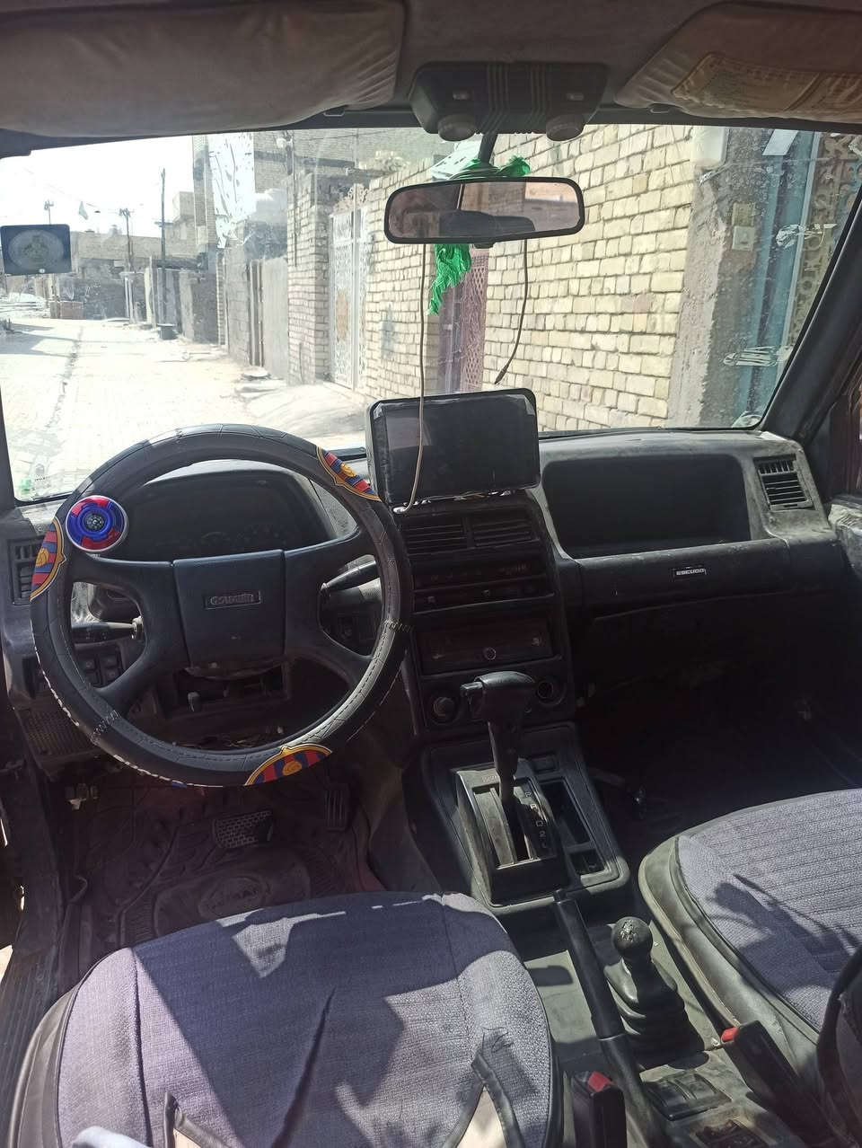 سازوكي فيتارا 1994 للبيع 
مكينة 1600 كير اوتوماتيك دفع رباعي كهربائيات كلها شغالة  السيارة بأسمي العنوان بغداد العبيدي السعر 35
*********** واتساب
