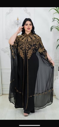 عبايات • فولارات وشالات • كشتبان امارات