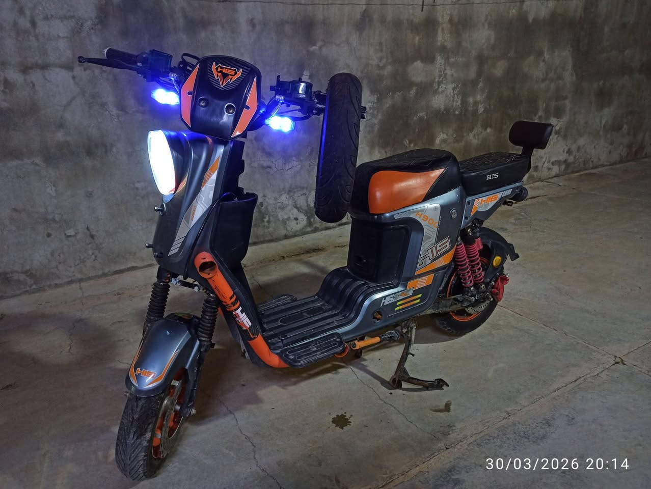 دراجا شحن للبیع مابی عیب بس بطاریات زعیف تایر هم ویاها جدید سعر 250 بیها مجال


**إذا كنت صاحب هذا الإعلان وتريد حذفه لأي سبب، رجاءا أرسل رسالة إلى الدعم الفني**