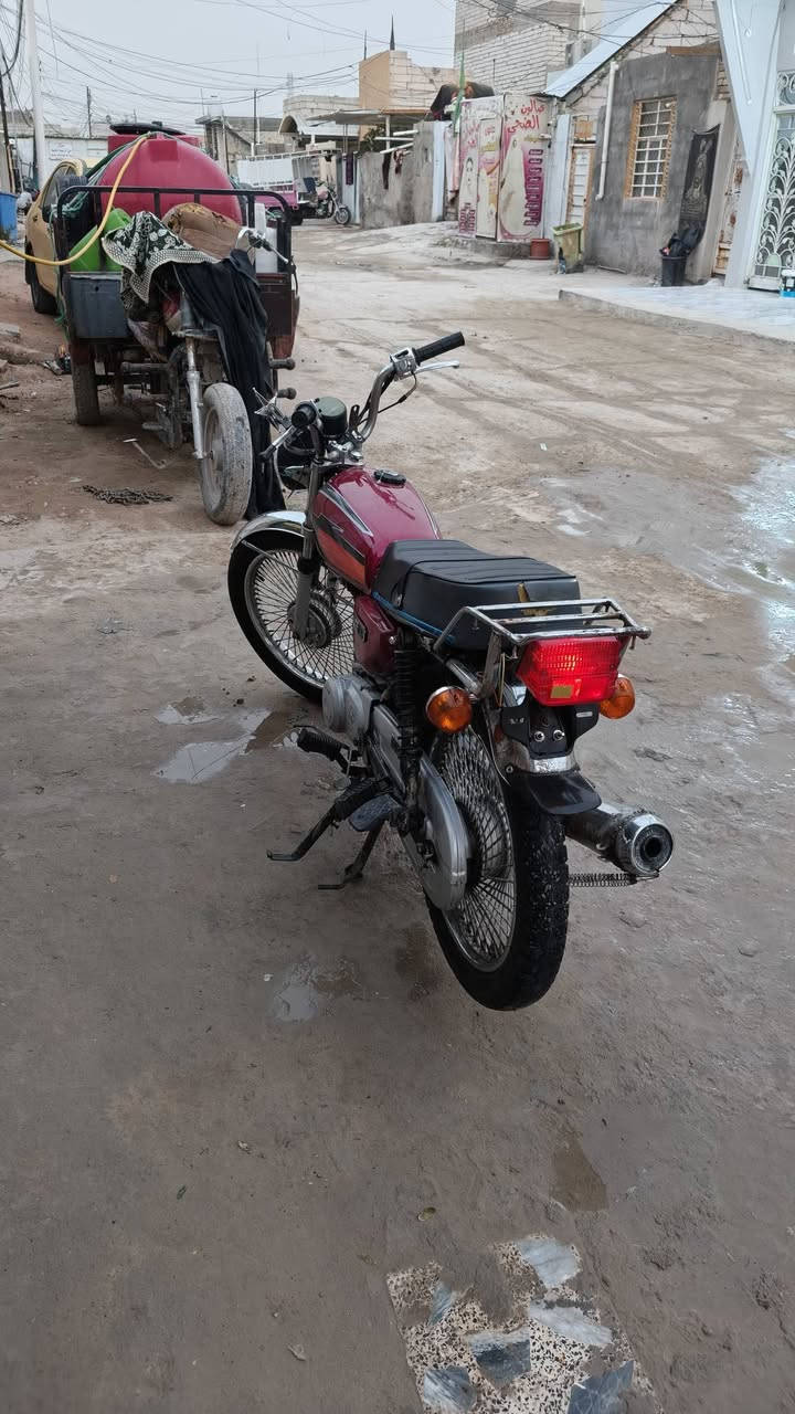 سلام عليكم دراجه اربع كير للبيع اوارق سكنر موديل ١٩ للستفسار الاتصال برقم وتساب ***********
