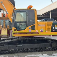 حفاره كوماتسو • موديل 2011 • وارد اليابان