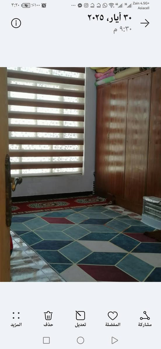 دار للبيع المساحة ١٠٠ مترطابو  صرف طابقين الواجهة ٨ والنزال ١٢ونص طابقين يتكون الطابق الأول مطبخ استقبال صالة صحيات داخلية وخارجية وغرفة مناور ٢ الصابق الثاني صالة غرفتين صحيات عالي عن الشارع ويبعد عن الشارع ١٥ متر حي الزهراء مطلوب عقار اي استفسار على الرقم ***********
