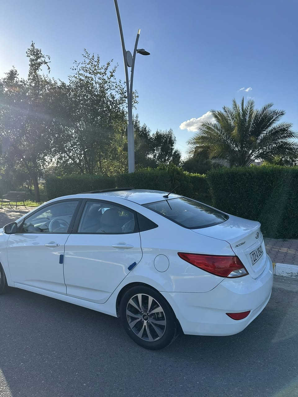 اكسنت خليجي 2015 للبيع
السياره نضية حيل سعر 107
*ماشيه 128 كيلو حقيقي
*فول مواصفات 
*لايت لد امامي خلفي
*فتحة سقف+ تحكمات+ كامره
*رقم اربيل بسمي وهزه وسنويه جدد 
ادامه كامله على السياره 

*الصبغ قطعه (وحده)
مكان السياره تكريت
للاتصال
***********
