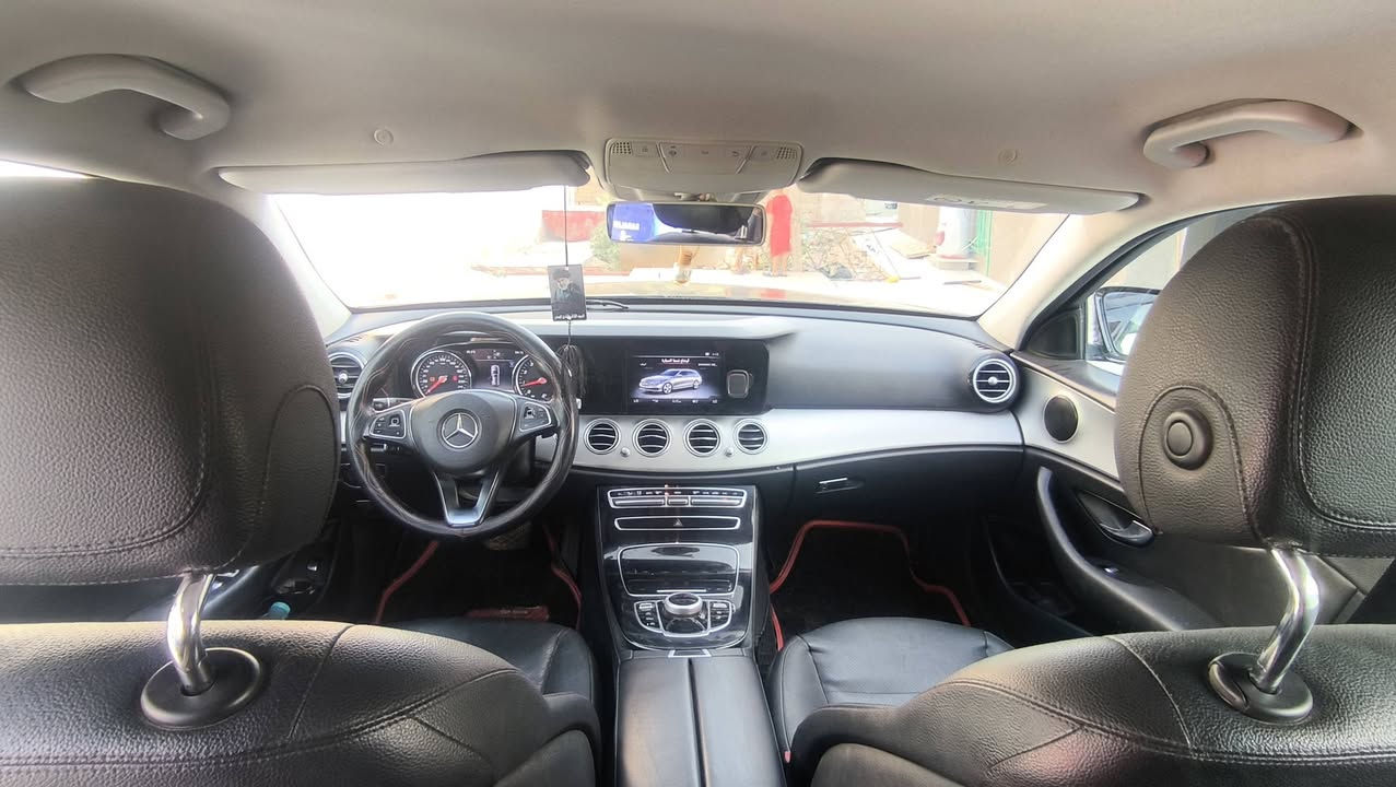 Mercedes-Benz w213
حجم E200 

موديل 2018 

فول عدا البانوراما 

حساسات 360 درجه 

مري شفط +حساسات المري (نقطة عمياء)
سايد بريك بصمه ...
بريك اوتوا مانع اصتدام ..
خزن ميموري ...
بعد هواي مواصفات
كير محرك كفاله كير 9نمر 

محرك اربعه سلندر تيربوا

(بيها قطعتين بنيد  وباب خلفي) 

سياره جاهزه مبيها اي نقص خير من الله 

مكان السياره البصره 

السعر 220$ قابل للمفاوضه 

واذا اكو سياره بسعر اقل اراوس ...


**إذا كنت صاحب هذا الإعلان وتريد حذفه لأي سبب، رجاءا أرسل رسالة إلى الدعم الفني**